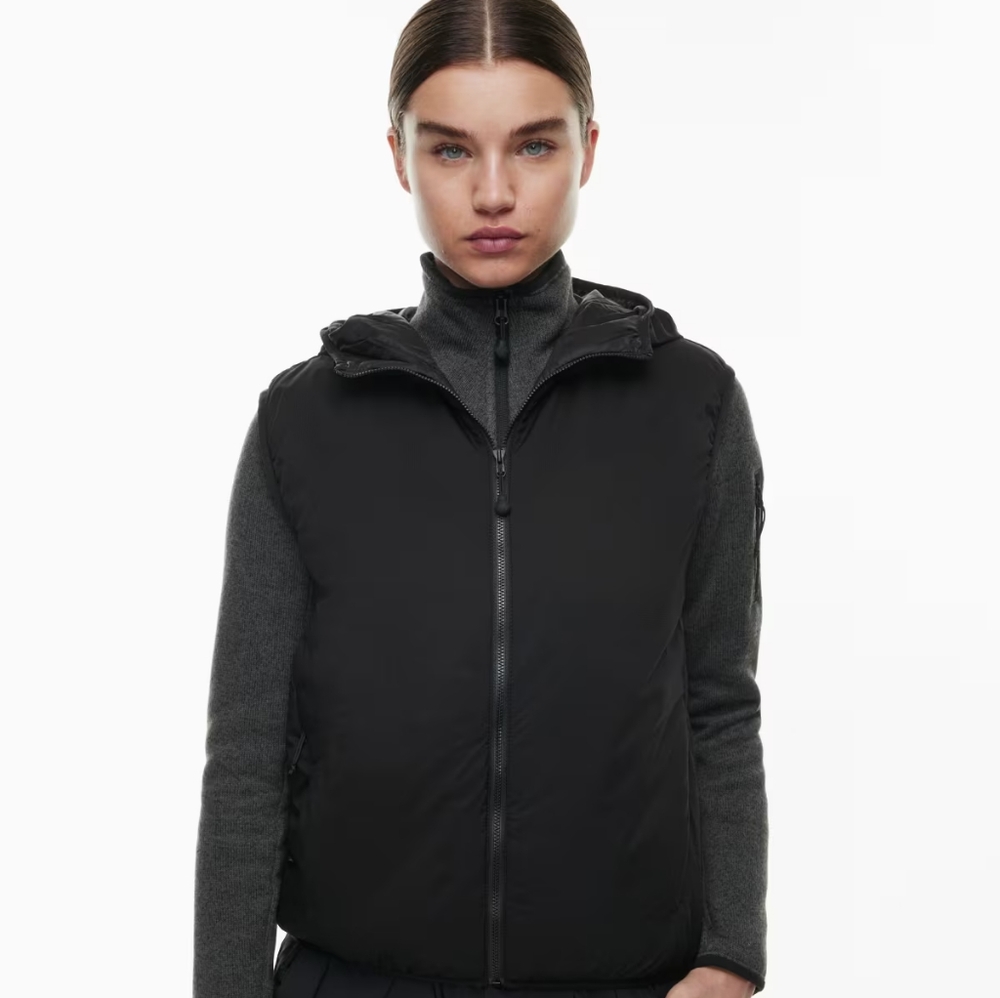 Aritzia TNA black pillow puff vest - size small